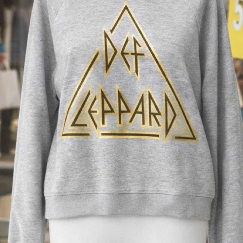 Lucky Brand Def Leppard Sweatshirt Women’s L Gray Gold Logo NWT - Picture 2 of 7